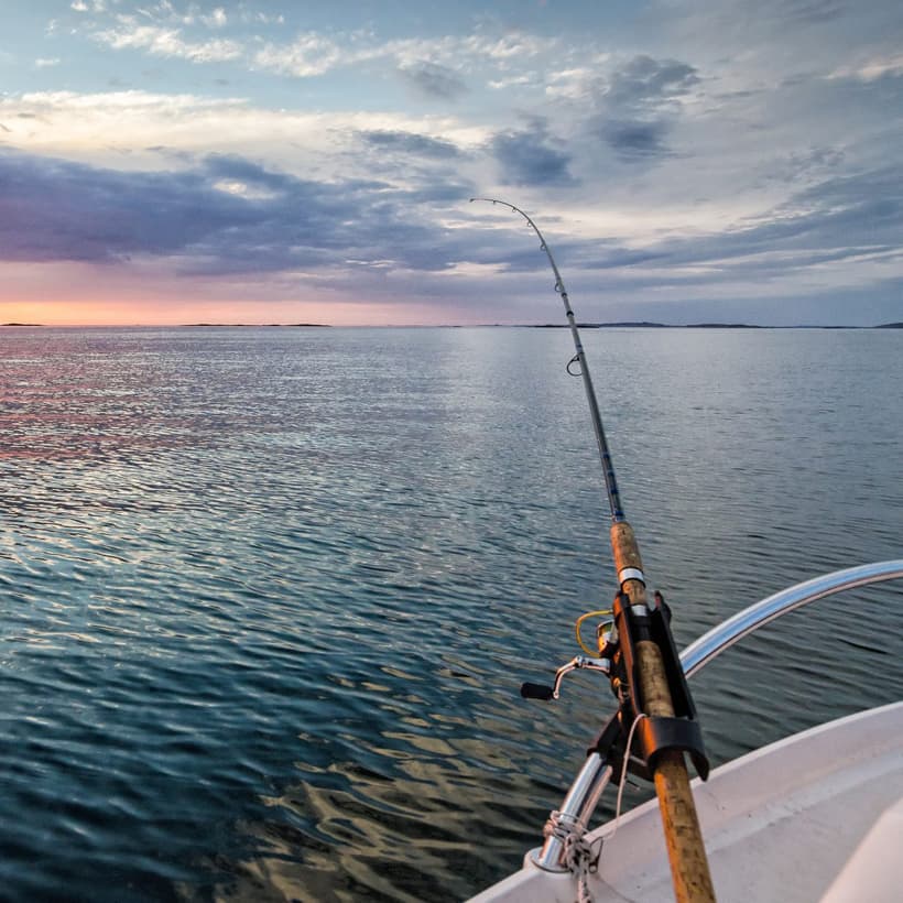 Salida de pesca en barco por la Costa da Morte con Surca en Ponteceso